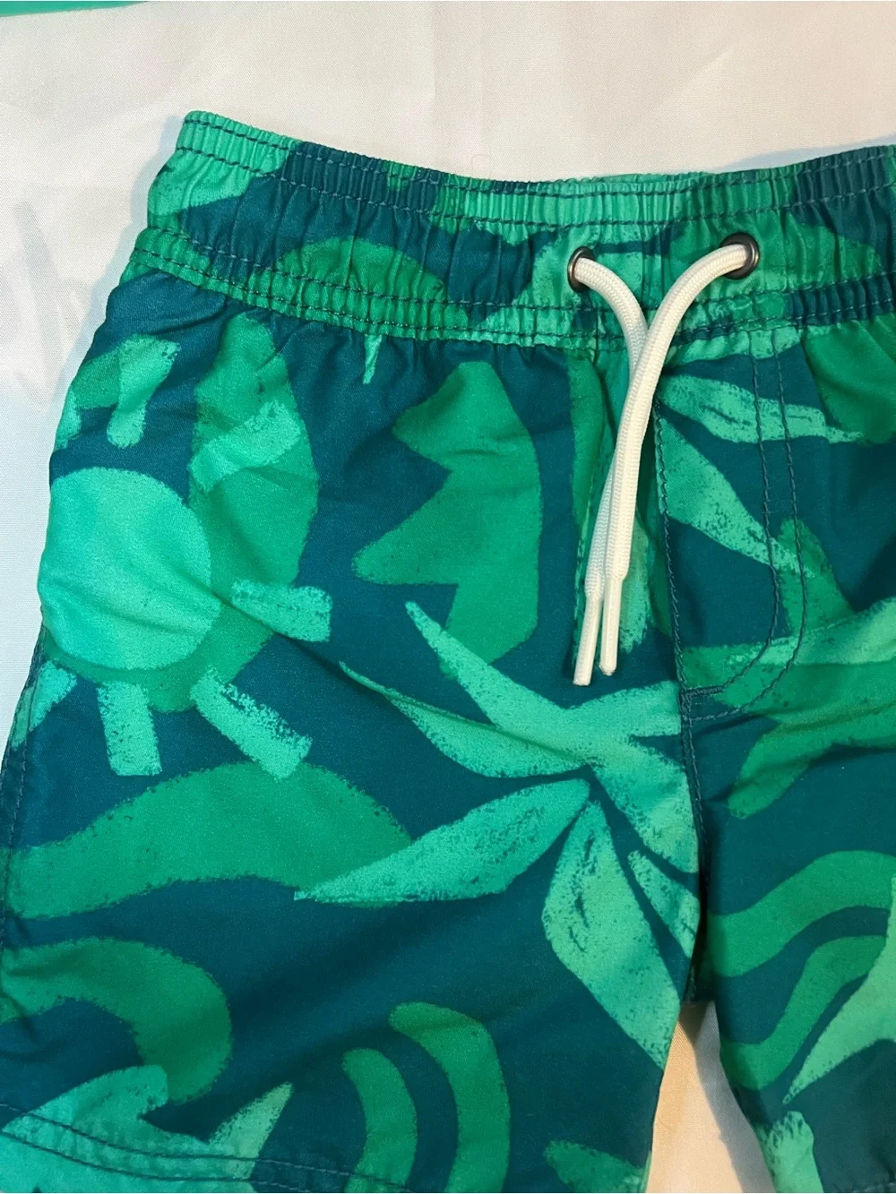 Carter's Green Rash Guard and Tropical Swim Trunk Set Size 2T